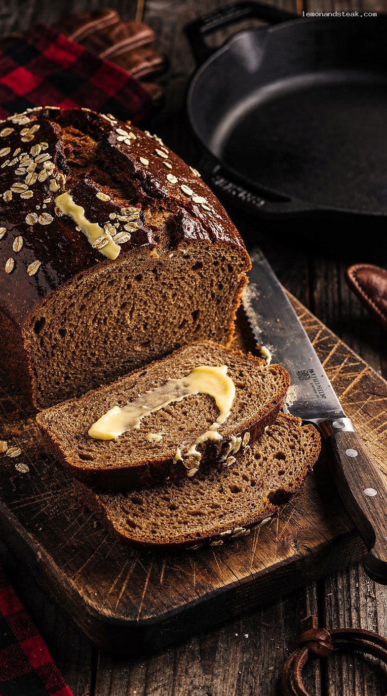 Old-Fashioned Molasses Brown Bread with Whole Grains